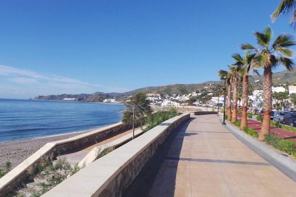 Holiday home House Sleeps 6, Large Pool Walk To *